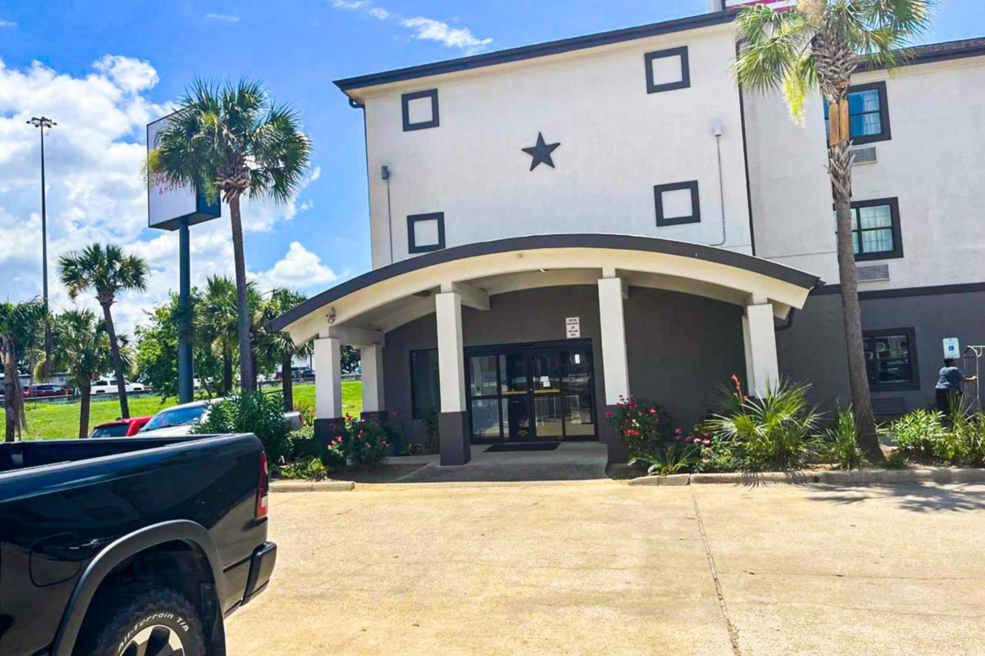 Oyo Townhouse Beaumont Medical Center Area Hotel Exterior photo